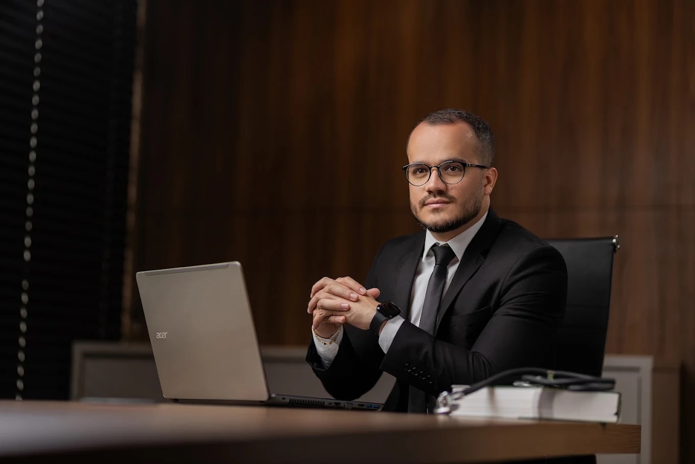 Renan Liscano em seu escritório